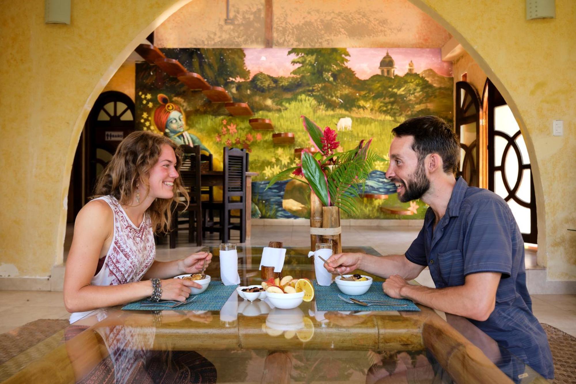 Wisdom Forest Lodge テナ エクステリア 写真