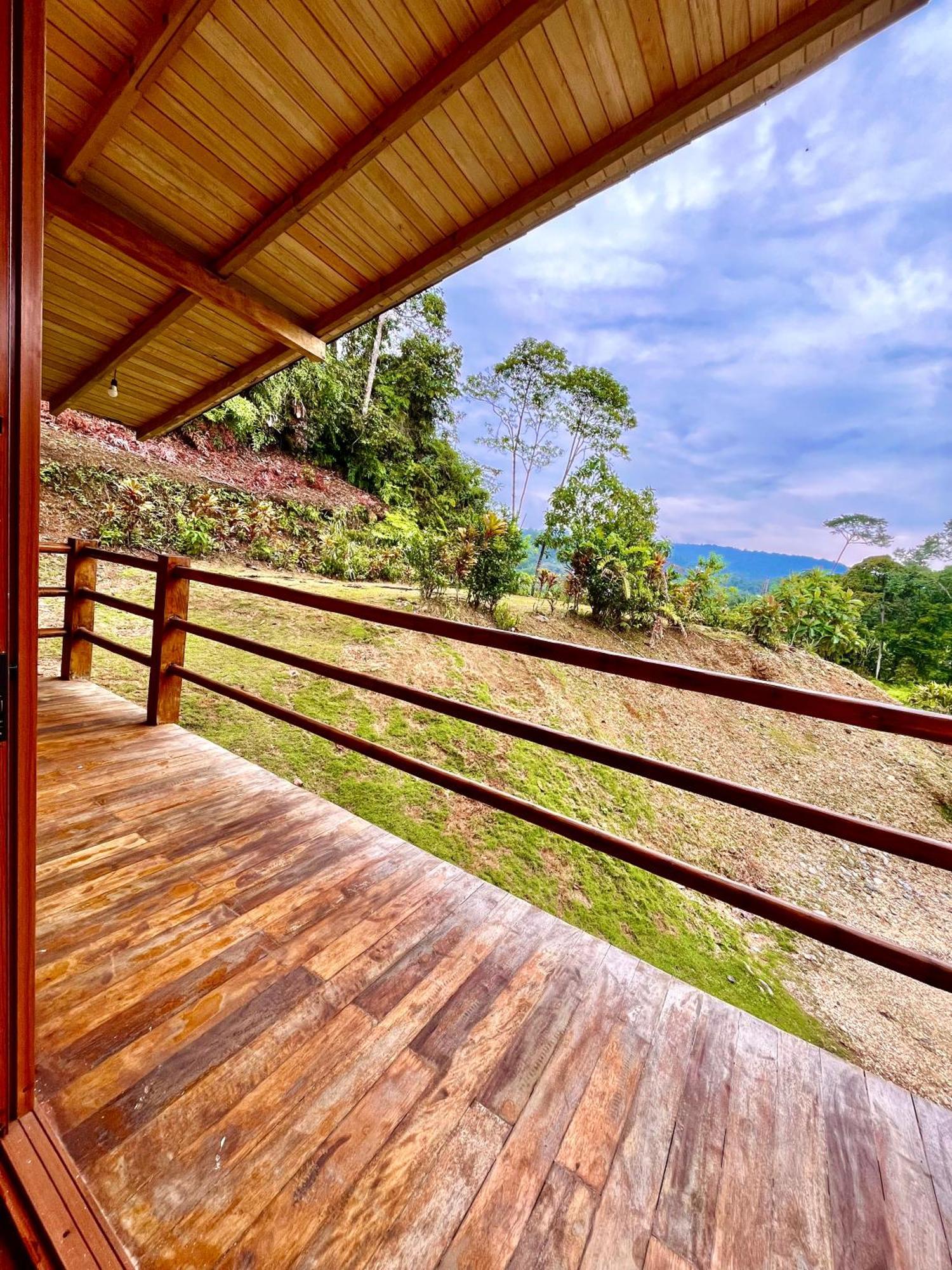 Wisdom Forest Lodge テナ エクステリア 写真
