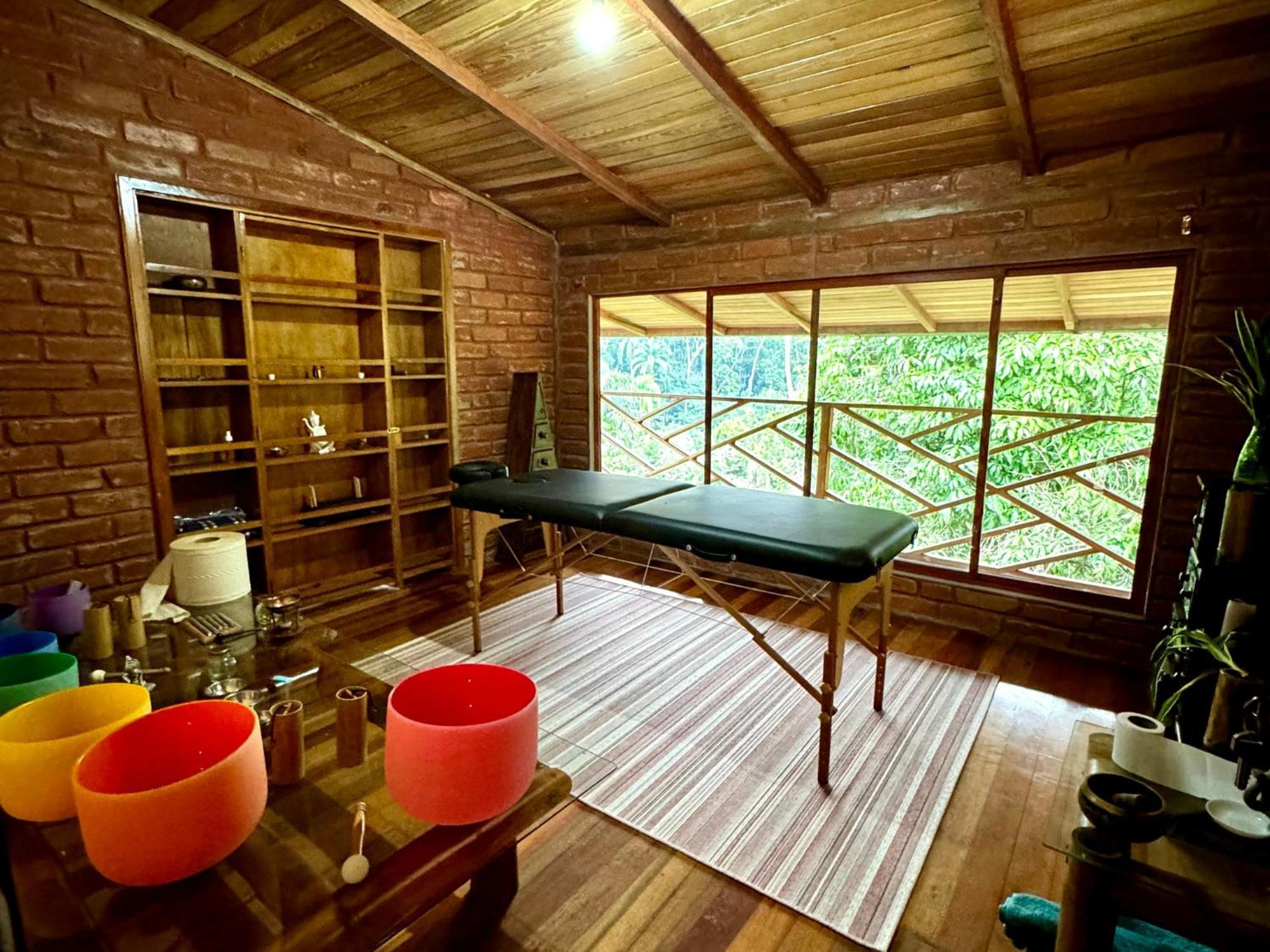 Wisdom Forest Lodge テナ エクステリア 写真